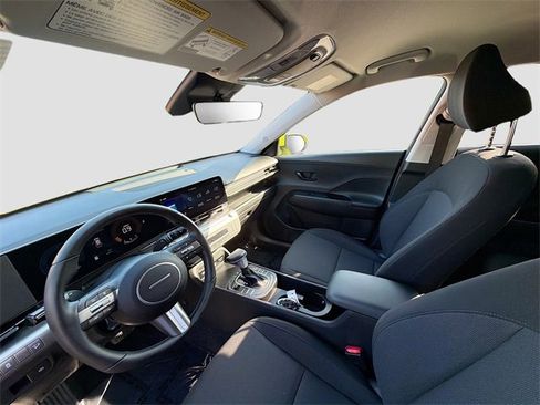 Certified 2025 Hyundai Kona SEL image 20
