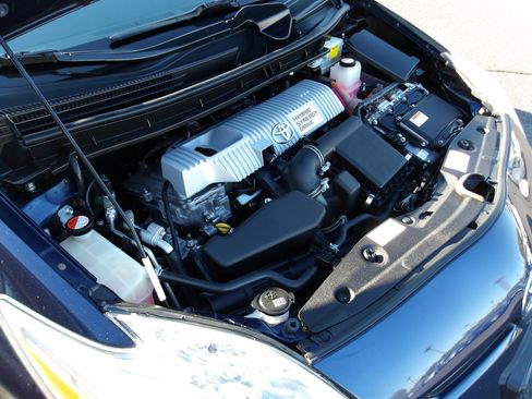 Used 2015 Toyota Prius Persona Series image 21