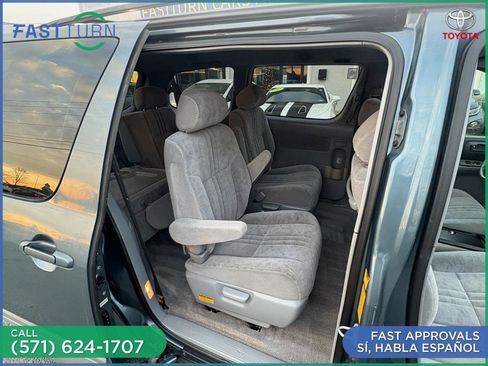 Used 2002 Toyota Sienna LE image 16