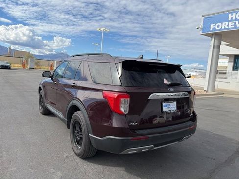 Used 2023 Ford Explorer XLT w/ Equipment Group 202A image 8