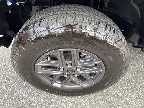 Used 2024 Jeep Wrangler Unlimited Sport AWD/4WD image 12