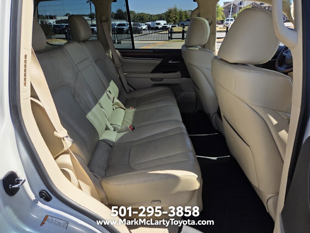 Used 2019 Lexus LX 570 4WD w/ Luxury Package image 14