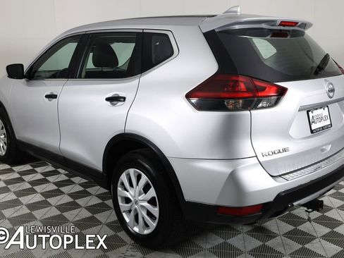 Used 2019 Nissan Rogue S AWD/4WD image 7