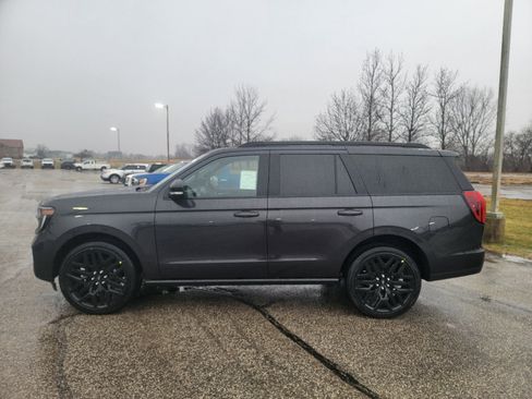 New 2026 Ford Expedition Platinum w/ Stealth Performance Package image 5