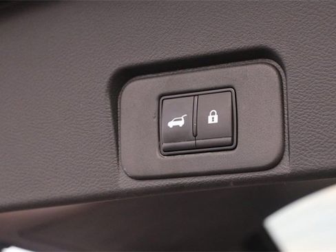 Certified 2024 Nissan Rogue SV image 8