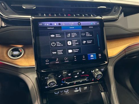 Used 2024 Jeep Grand Cherokee L Summit image 21