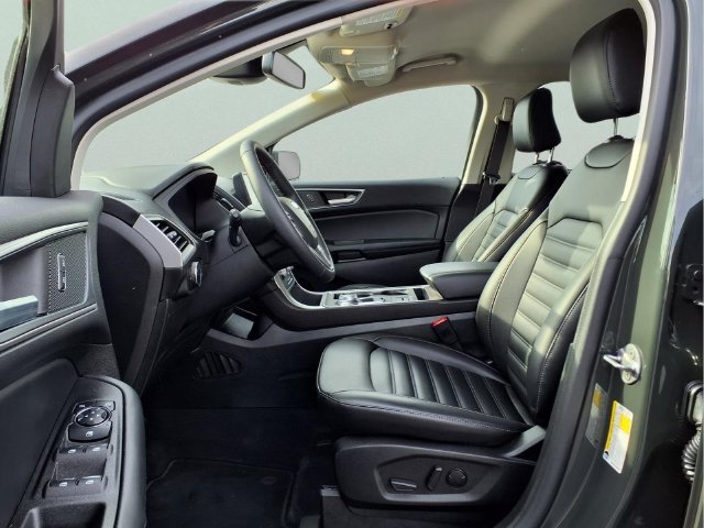 Used 2024 Ford Edge SEL w/ Convenience Package AWD/4WD image 12