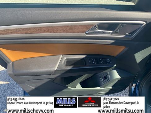 Used 2019 Volkswagen Atlas SEL Premium image 8