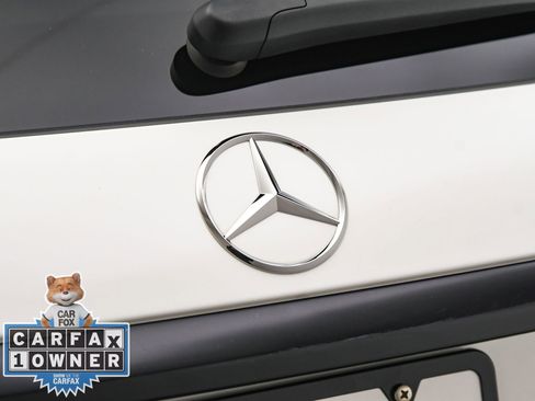 Used 2025 Mercedes-Benz GLC 300 4MATIC image 24