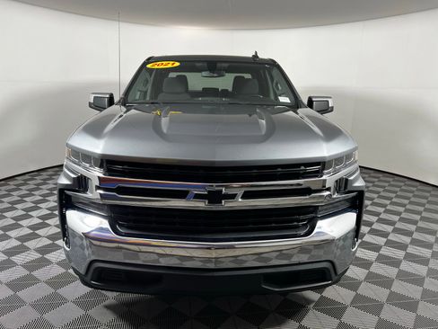 Used 2021 Chevrolet Silverado 1500 LT image 2
