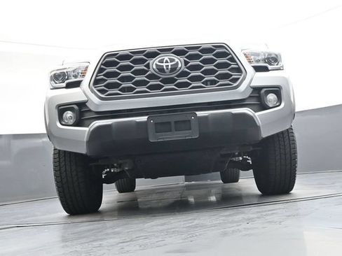 Used 2023 Toyota Tacoma TRD Off-Road w/ Black Out Package (TMS) AWD/4WD image 38
