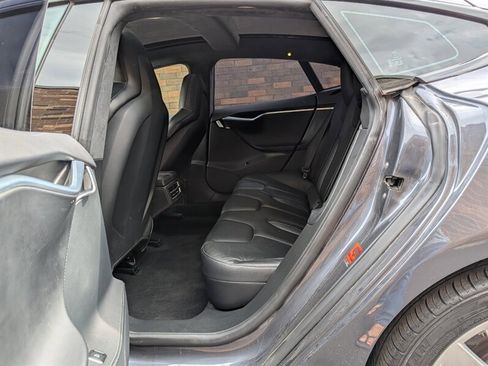 Used 2015 Tesla Model S Performance image 32