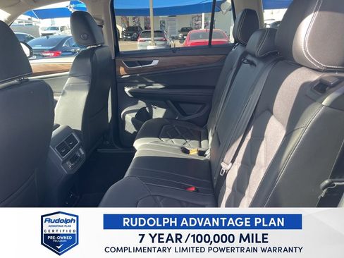 Used 2024 Volkswagen Atlas SE image 11