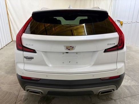 Used 2023 Cadillac XT4 Premium Luxury w/ Technology Package AWD/4WD image 7