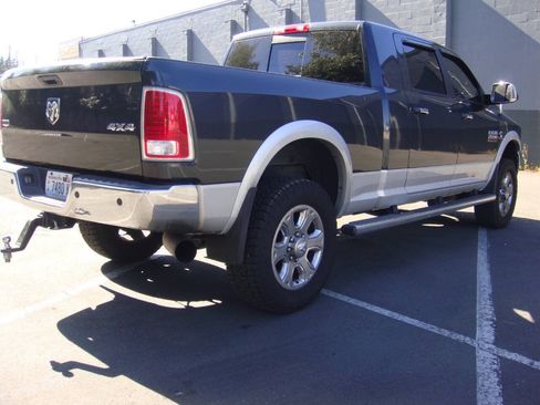 Used 2015 RAM 2500 Laramie w/ Convenience Group AWD/4WD image 7