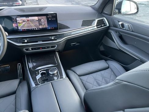 Certified 2026 BMW X7 xDrive40i image 10