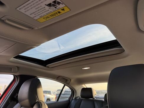 Used 2025 MAZDA MAZDA3 s image 25