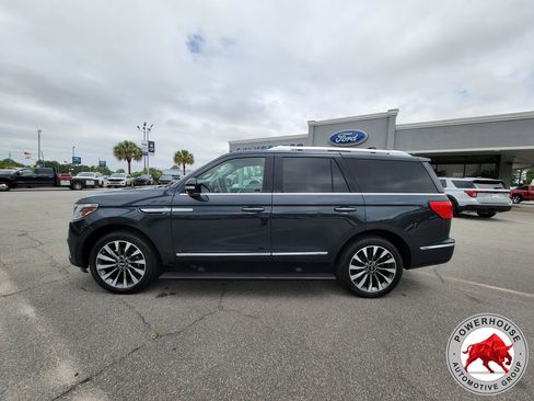 Used 2021 Lincoln Navigator Reserve w/ Luxury Package AWD/4WD image 3