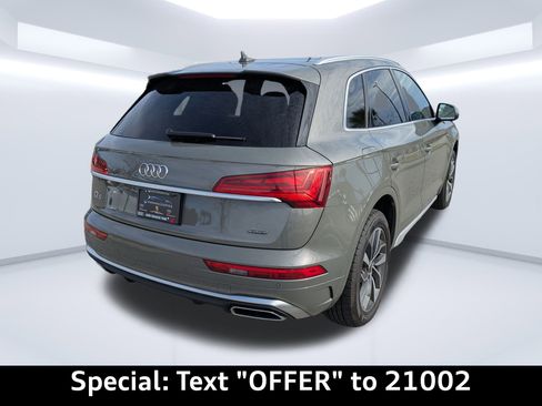 Certified 2024 Audi Q5 2.0T Premium Plus image 3