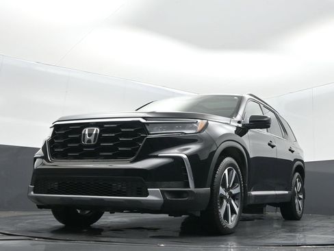 Certified 2023 Honda Pilot Elite image 8