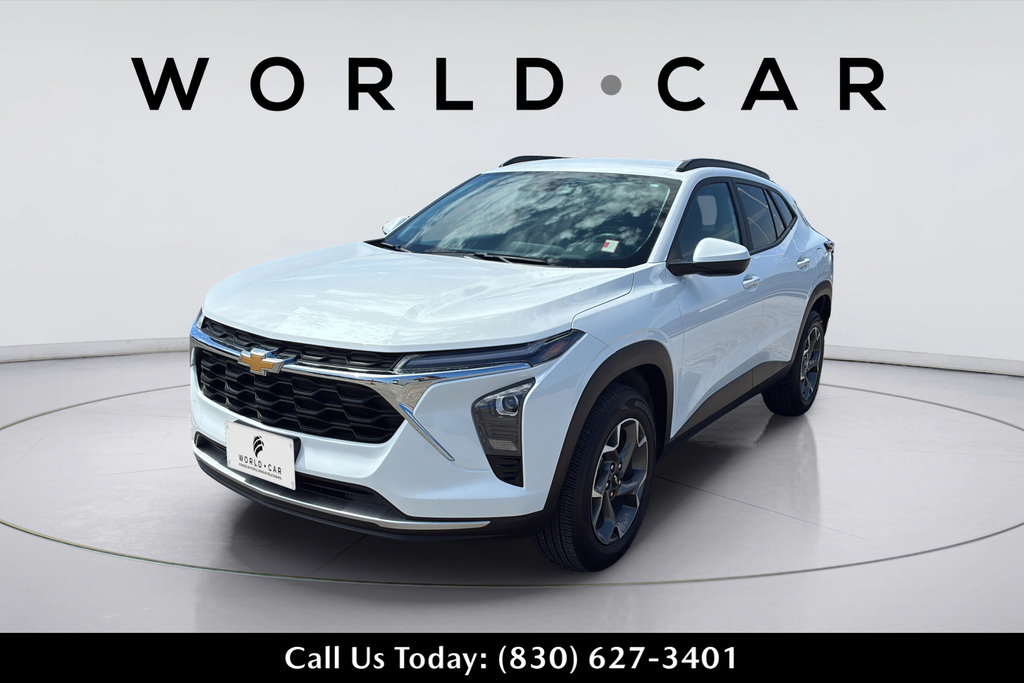 Used 2024 Chevrolet Trax LT w/ Driver Confidence Package FWD image 15