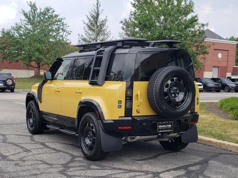 New 2026 Land Rover Defender 110 AWD/4WD image 8