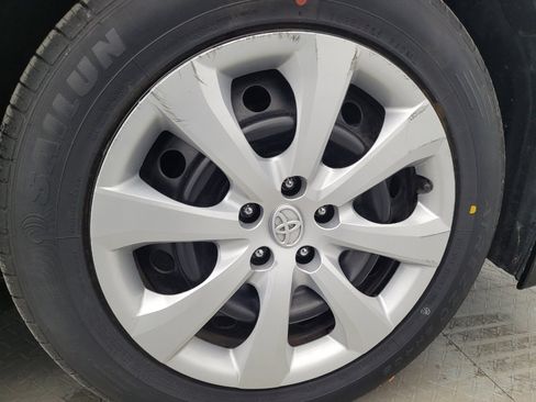 Used 2023 Toyota Corolla LE FWD image 31