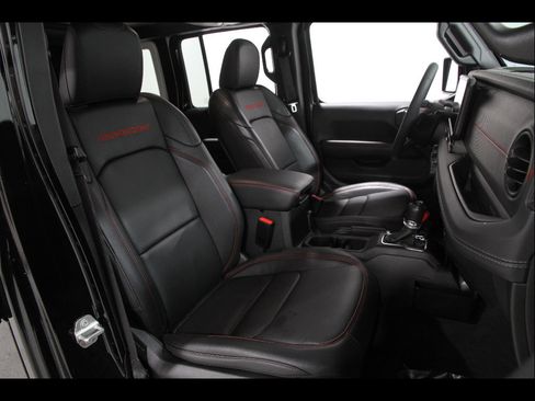Used 2024 Jeep Wrangler Unlimited Rubicon AWD/4WD image 18