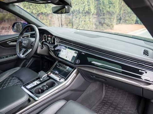 Used 2023 Audi SQ8 Prestige AWD/4WD image 32