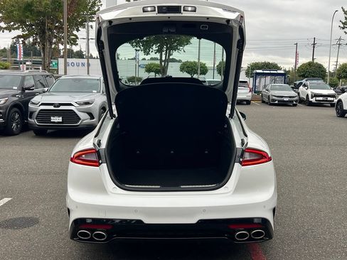 Used 2021 Kia Stinger GT2 image 10