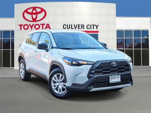 Used 2026 Toyota Corolla Cross L FWD image 1