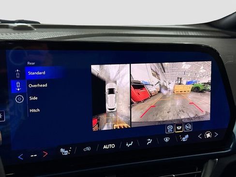 New 2026 Chevrolet Equinox EV LT image 15