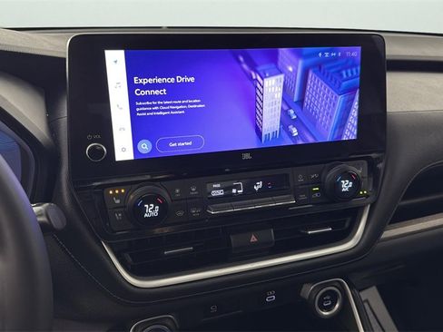 Used 2024 Toyota Grand Highlander XLE image 37