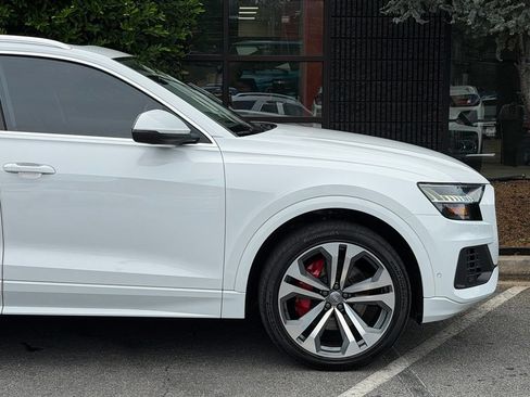 Used 2019 Audi Q8 Prestige w/ Luxury Package AWD/4WD image 23