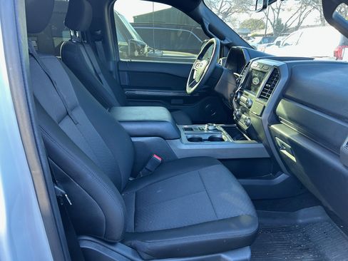 Used 2020 Ford Expedition XLT image 6