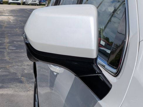 Certified 2024 Cadillac Escalade Premium Luxury w/ LPO, Floor Liner Package AWD/4WD image 11