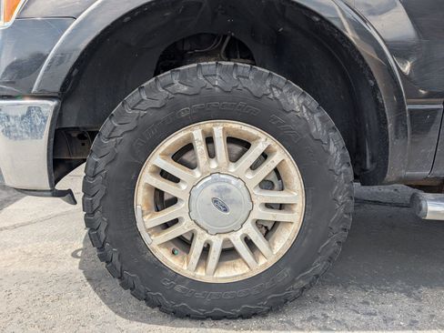 Used 2010 Ford F150 Lariat image 13