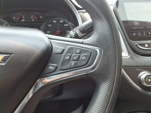 Used 2021 Chevrolet Malibu LS FWD image 15