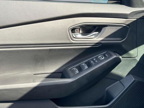 Used 2023 Honda Accord EX image 16