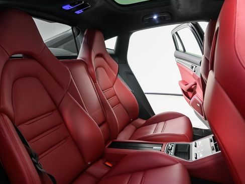 Certified 2023 Porsche Panamera GTS image 23