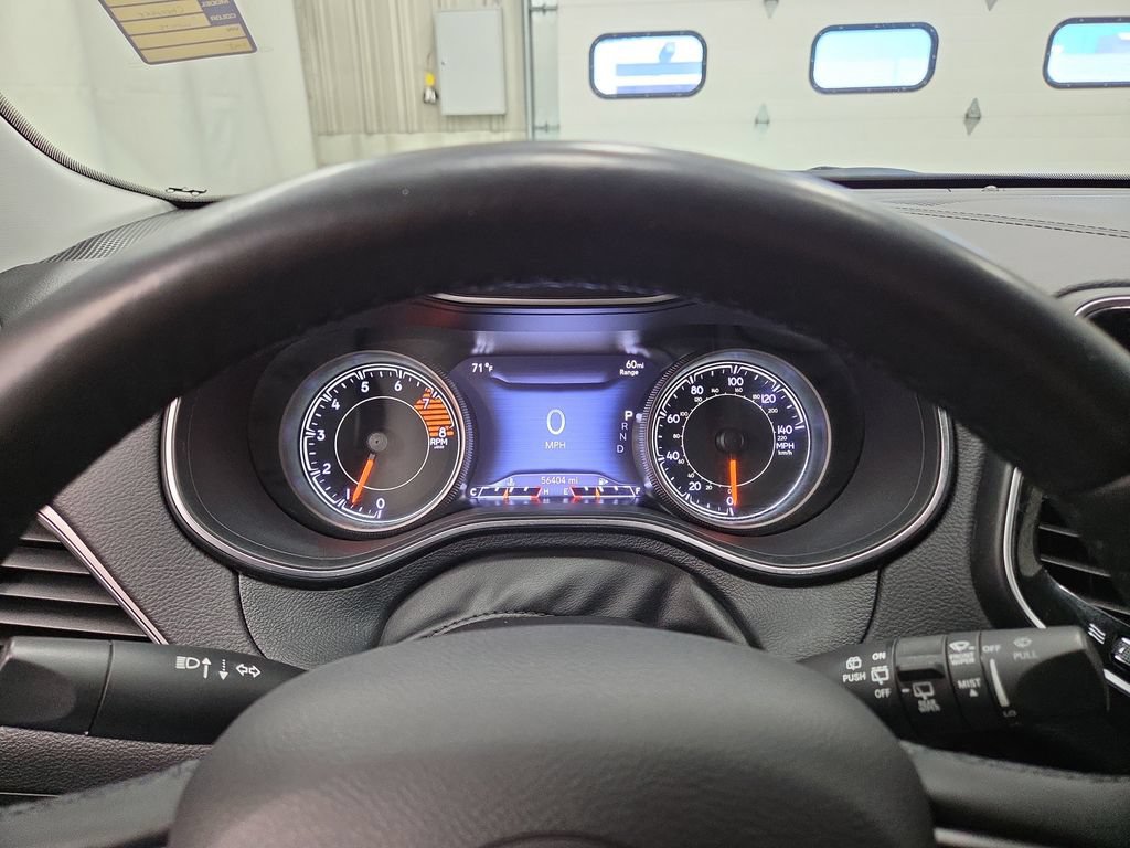 Used 2019 Jeep Cherokee Limited AWD/4WD image 24