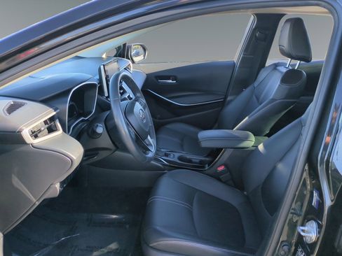 Used 2020 Toyota Corolla XLE image 9