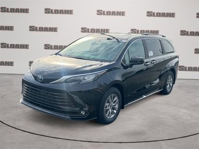 New 2025 Toyota Sienna XLE
