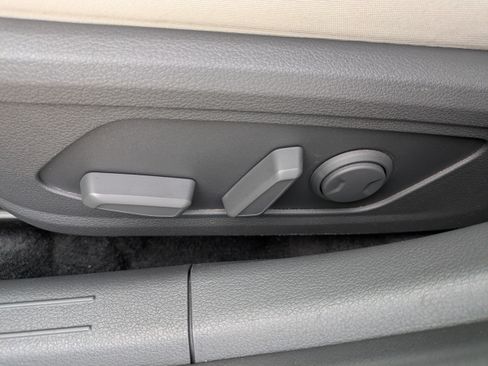 Certified 2023 Hyundai Sonata SEL w/ Convenience Package FWD image 18