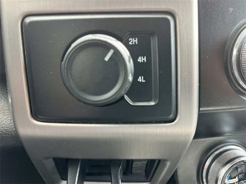 Used 2020 Ford F450 Platinum w/ FX4 Off-Road Package image 36