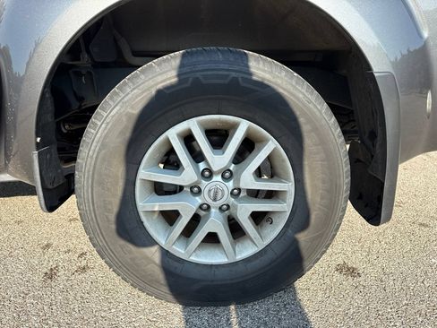 Used 2019 Nissan Frontier SV RWD image 8