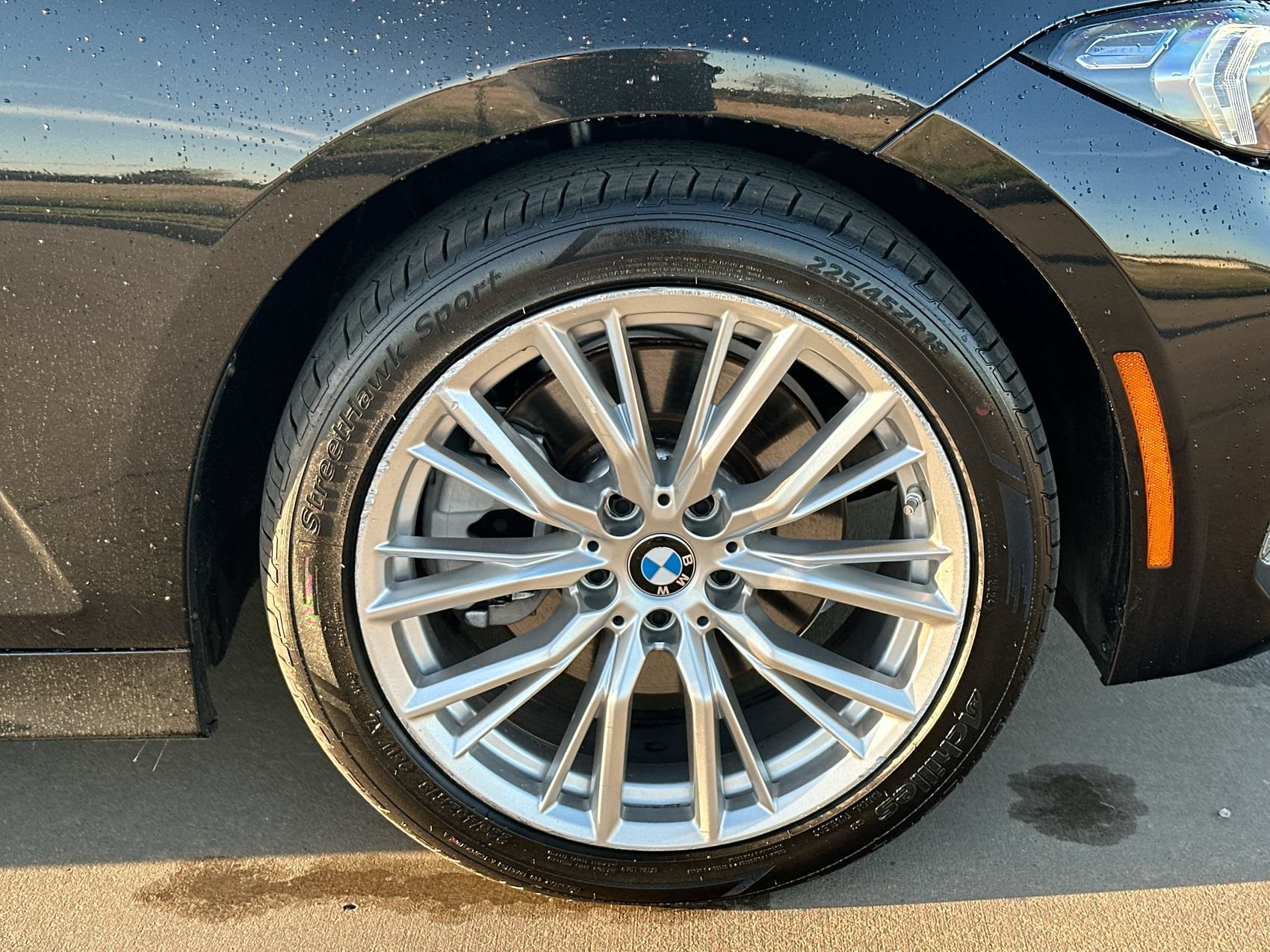Used 2024 BMW 330i xDrive Sedan w/ Convenience Package AWD/4WD image 26