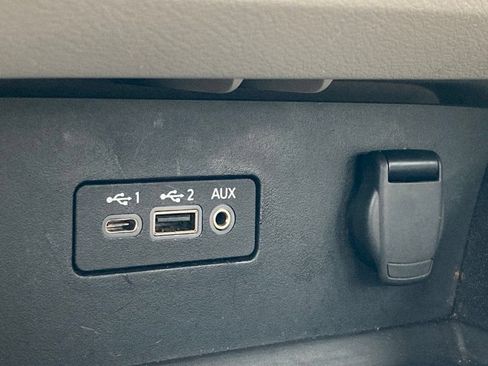 Used 2025 Nissan Altima 2.5 SV FWD image 25