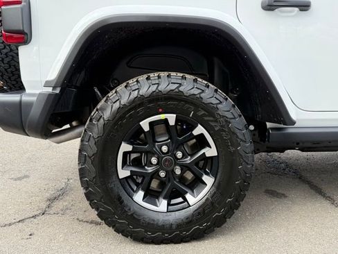 New 2026 Jeep Wrangler Rubicon w/ Dual Top Group image 18