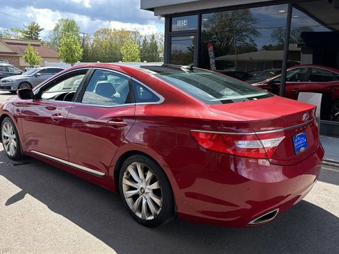 Used 2013 Hyundai Azera w/ Technology Pkg image 3